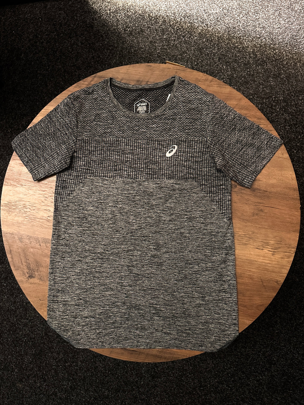 ASICS RACE SEAMLESS T-SHIRT CARRIER GREY