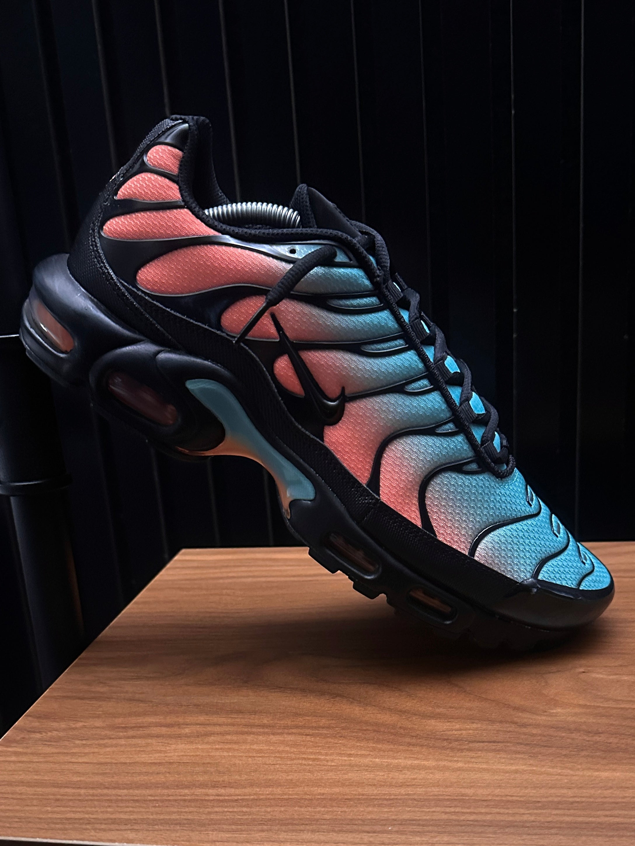 NIKE AIR MAX PLUS TN SOUTH BEACH