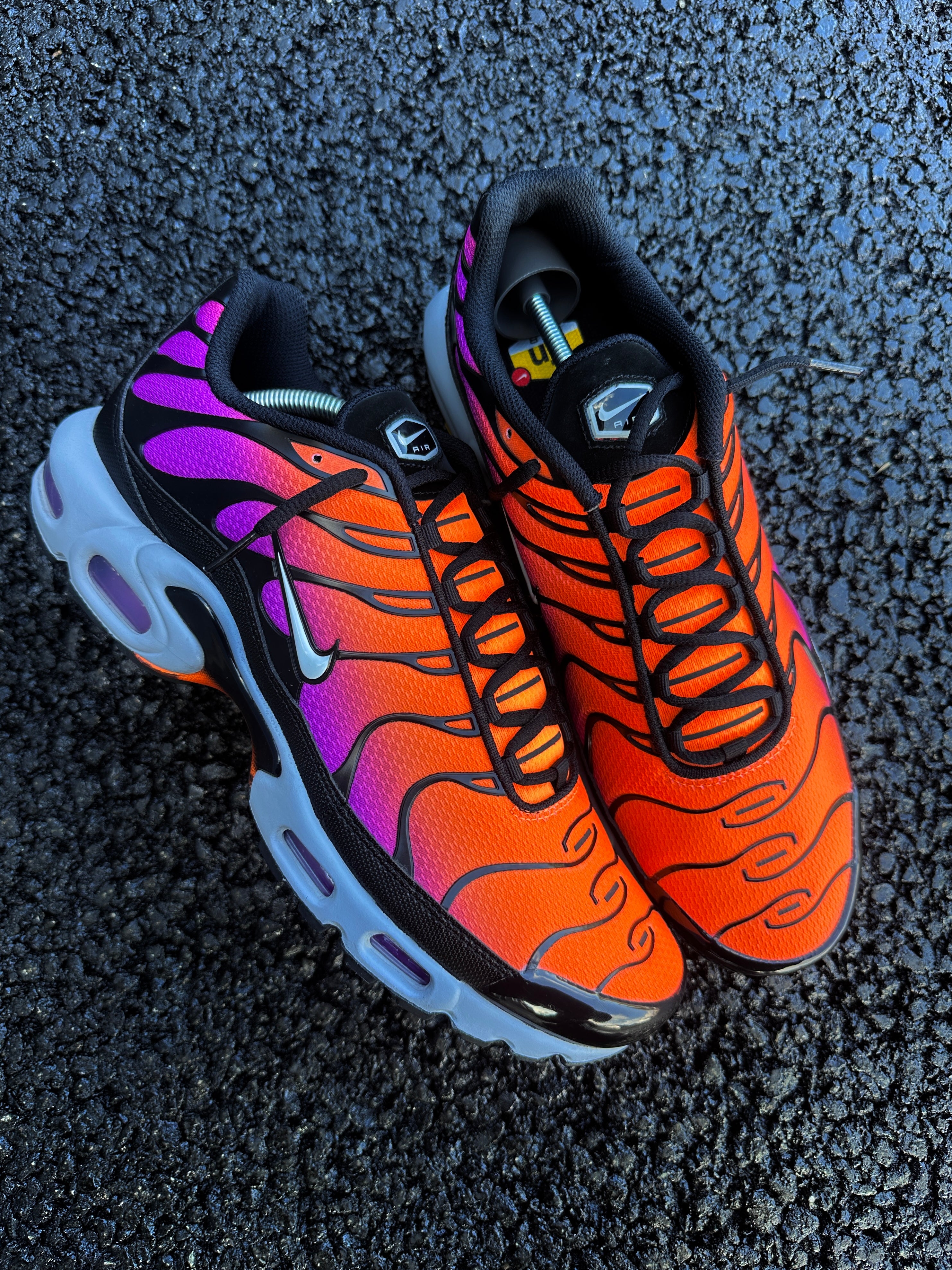 AIR MAX PLUS TN ‘DESERT SUNSET’