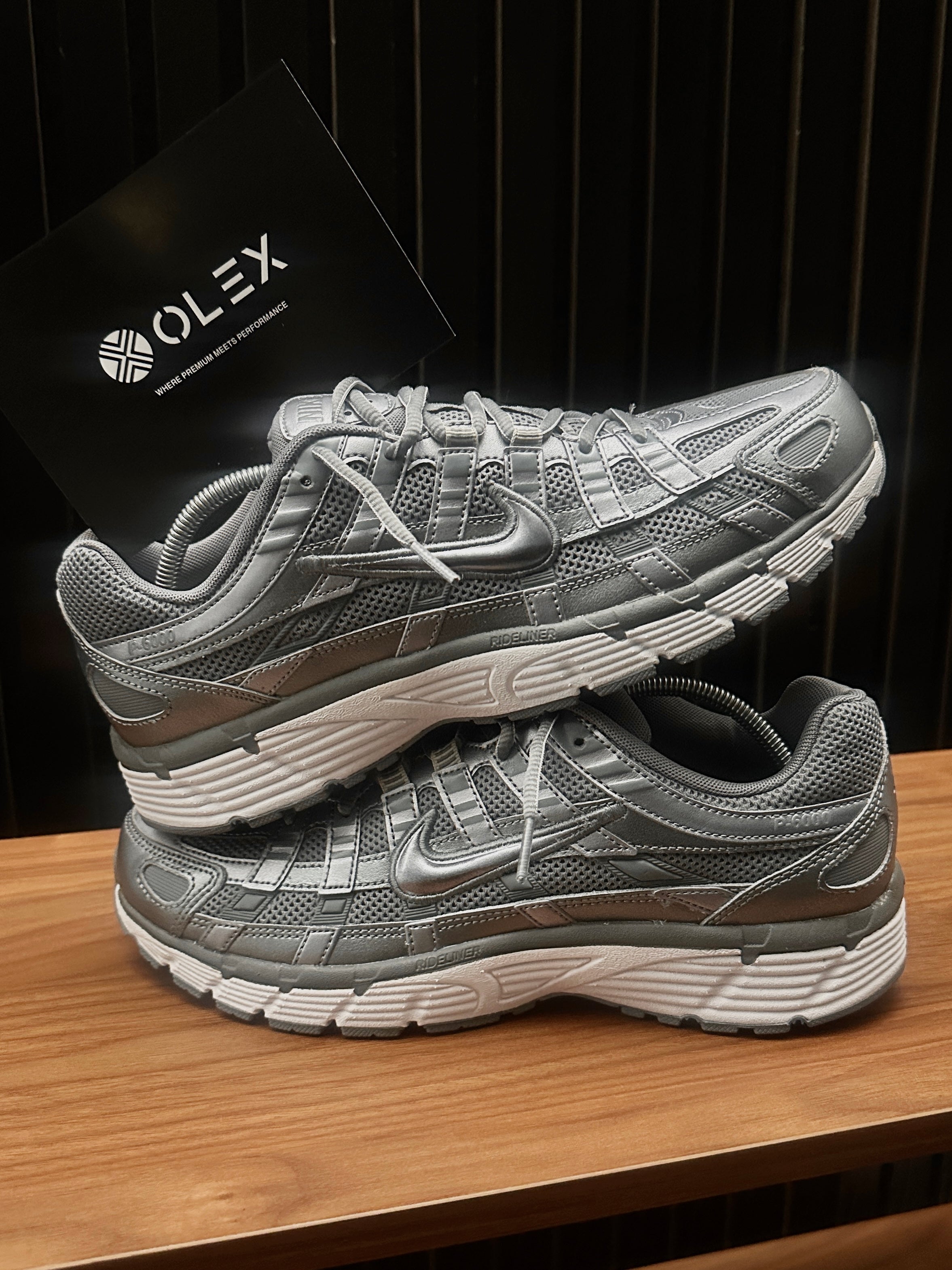 P6000 ‘METALLIC SILVER’