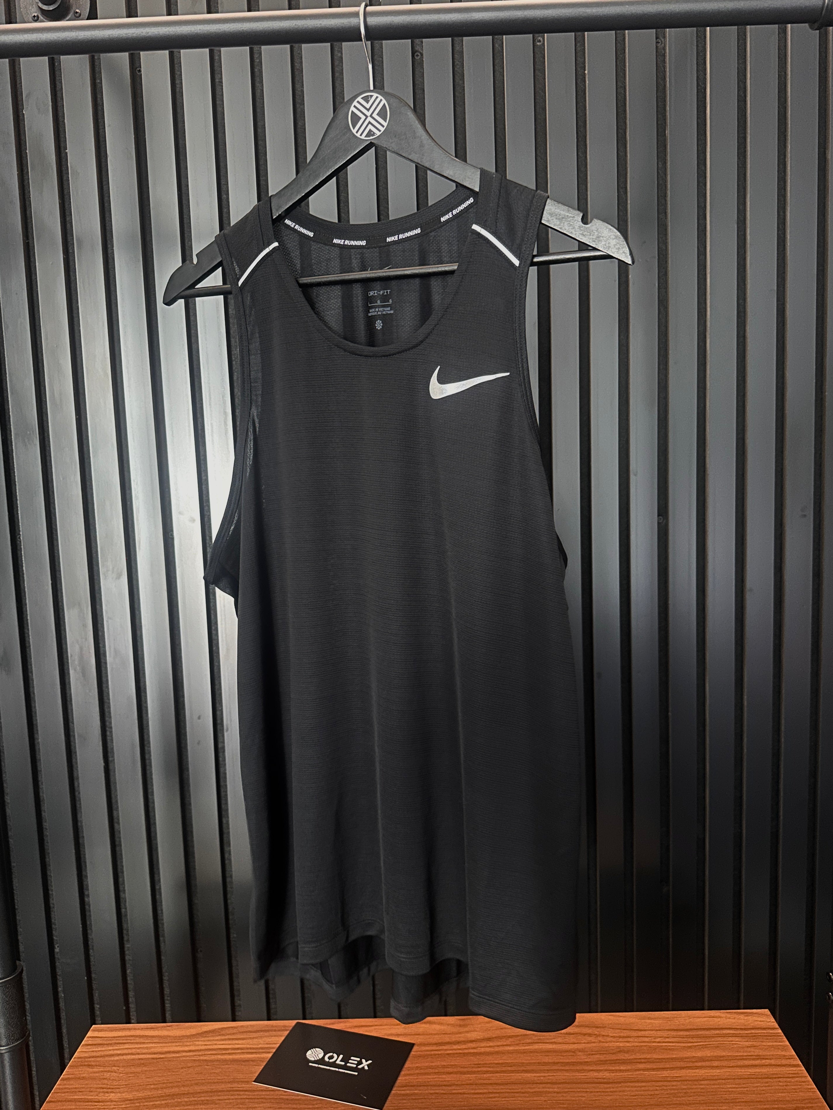 NIKE MILER VEST BLACK