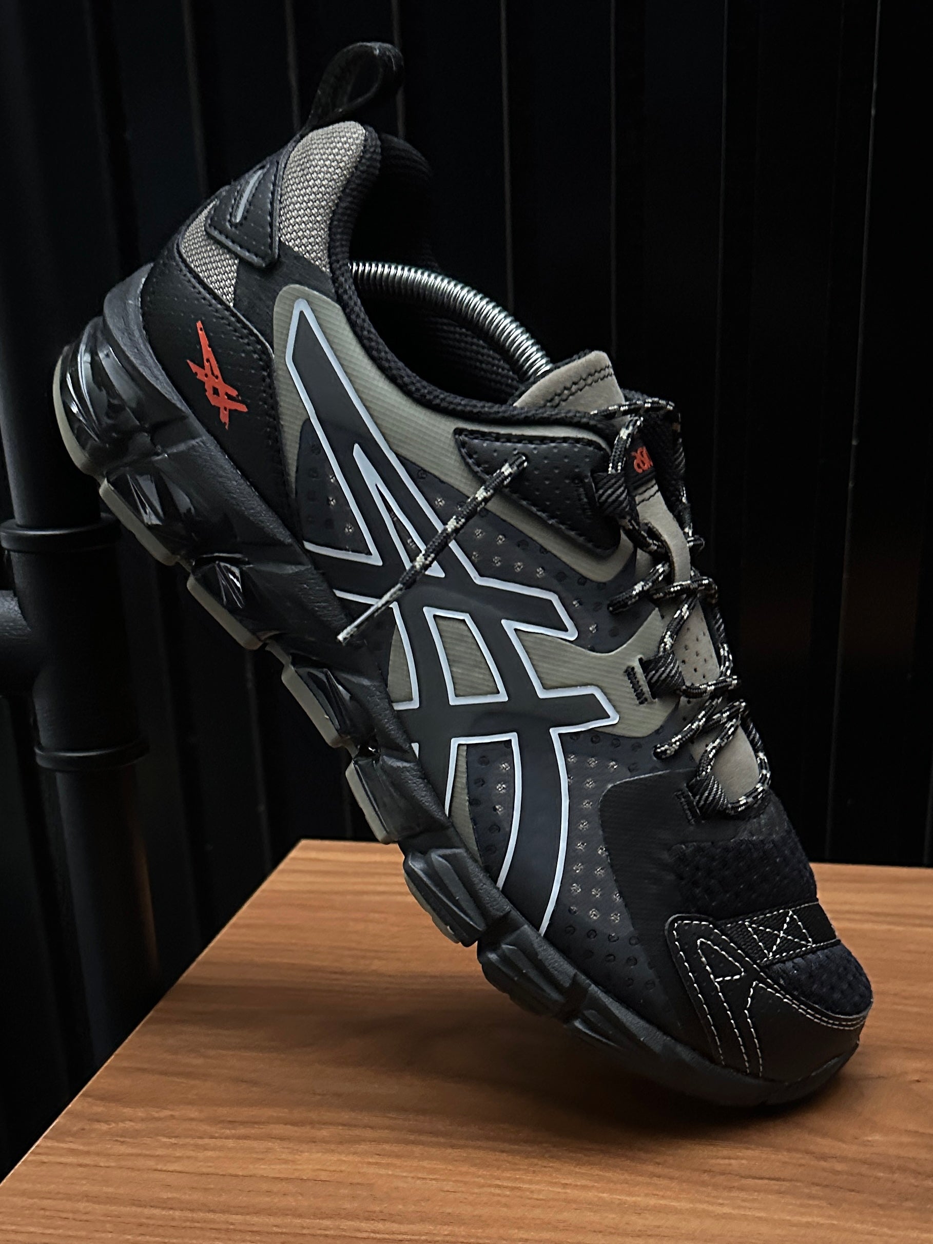 ASICS GEL QUANTUM 180 BLACK/ARMY GREEN