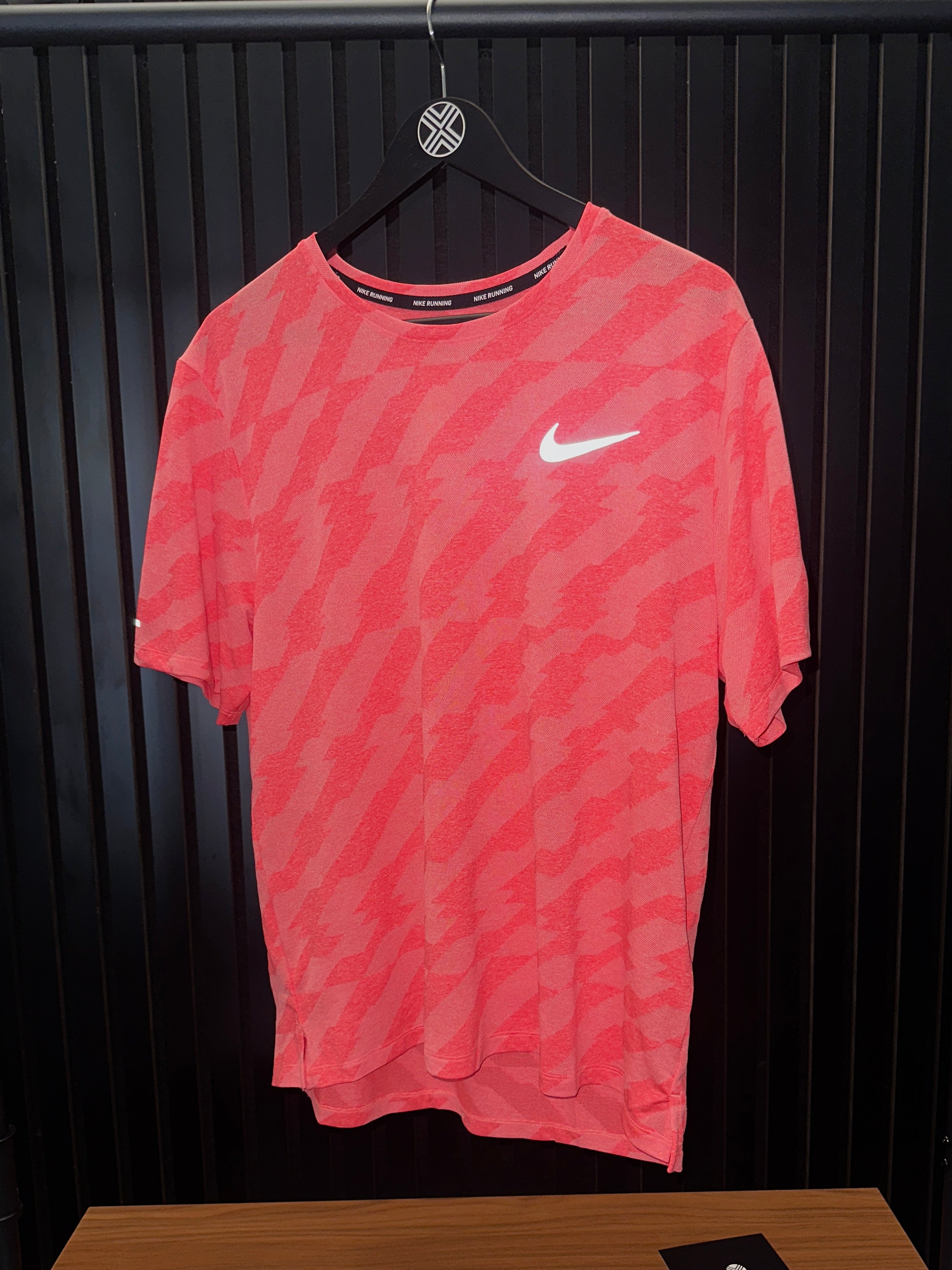 JACQUARD MILER ‘BRIGHT CRIMSON’