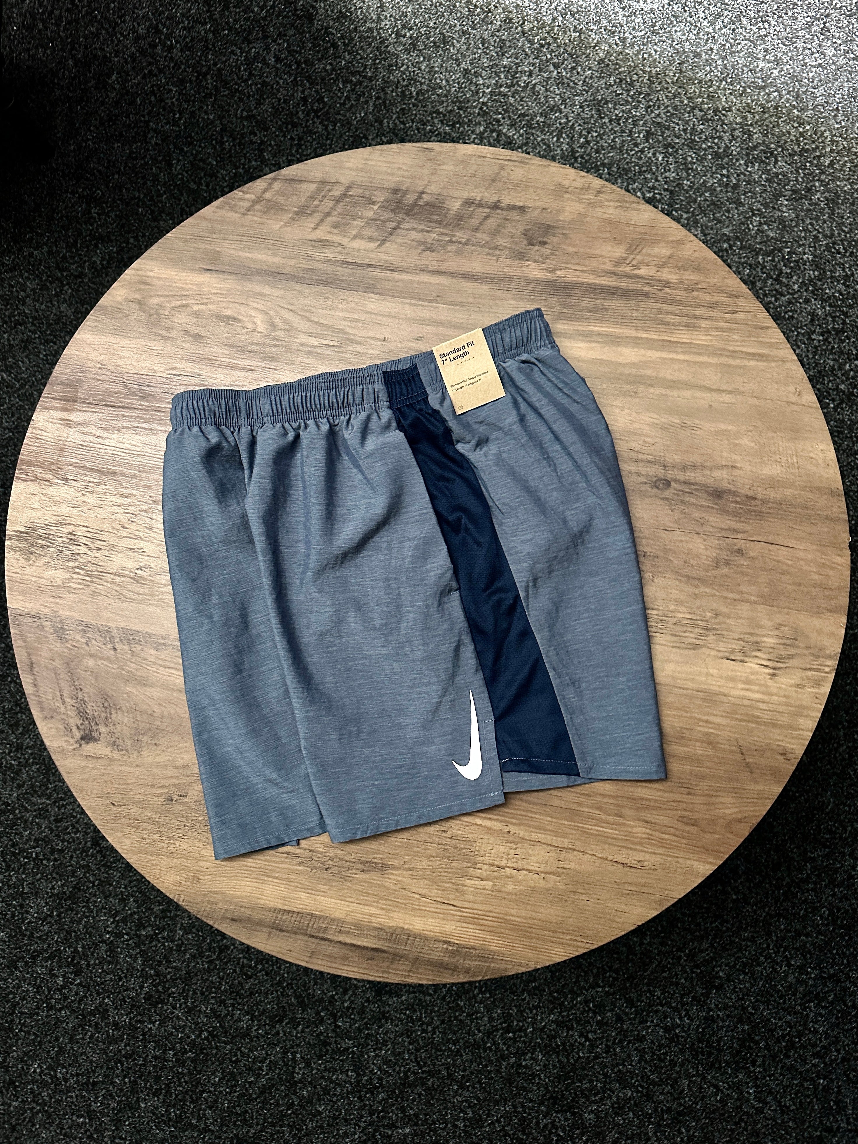 NIKE CHALLENGER SHORTS OBSIDIAN